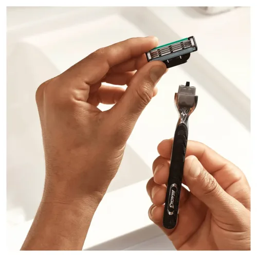 Gallery image2 Gillette Mach3 Scheermesjes 25 stuks Aanbieding - Voordeelverpakking